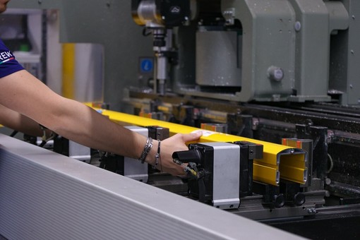 Investire in sicurezza: impatto su produttività e continuità operativa Investire in sicurezza: impatto su produttività e continuità operativa