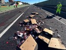 Camion perde il suo carico di frutta, tra Rivoli e Collegno: code lunghissime in tangenziale