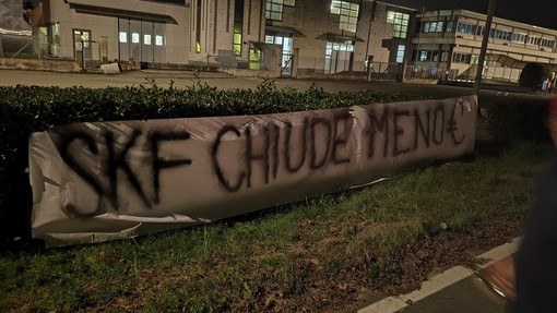 striscione di protesta striscione di protesta