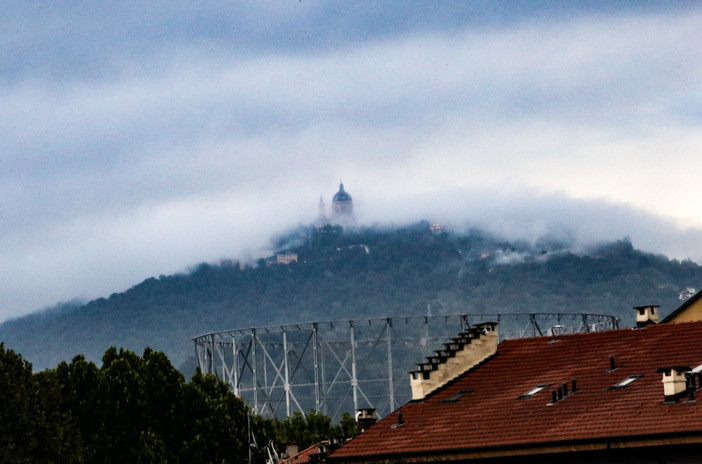 Afa addio? A Torino temperature a picco sotto i 19°, freddo polare in quota e raffiche oltre i 120 km/h a Superga Afa addio? A Torino temperature a picco sotto i 19°, freddo polare in quota e raffiche oltre i 120 km/h a Superga