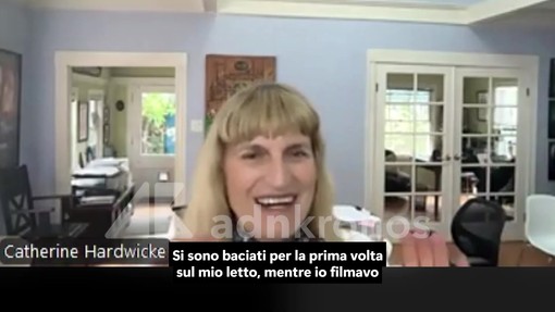 Catherine Hardwicke: "La chimica tra Pattinson e Stewart del mio 'Twilight' cominciò con un bacio sul mio letto" Catherine Hardwicke: "La chimica tra Pattinson e Stewart del mio 'Twilight' cominciò con un bacio sul mio letto"