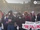 Francia, gli studenti bloccano l'accesso al Louvre Francia, gli studenti bloccano l'accesso al Louvre