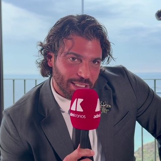 Can Yaman: "Da James Bond in salsa spagnola a un avvocato impacciato, le mie nuove sfide" Can Yaman: "Da James Bond in salsa spagnola a un avvocato impacciato, le mie nuove sfide"