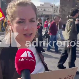 In corteo a Roma anche 'docenti furiosi': "Più fondi e nuovo sistema concorsi" In corteo a Roma anche 'docenti furiosi': "Più fondi e nuovo sistema concorsi"