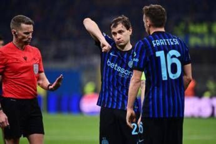 Mano di un norvegese in area, poi Barella cade: c'erano due rigori in Inter-Bodo?