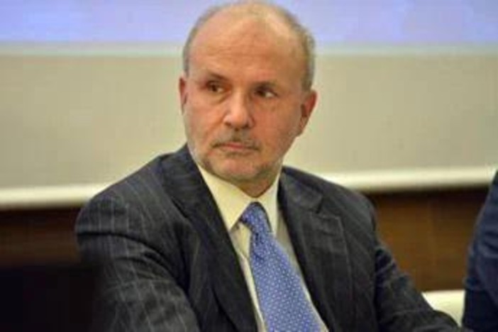 Schillaci: "Menopausa è tema di salute pubblica, non solo femminile" Schillaci: "Menopausa è tema di salute pubblica, non solo femminile"