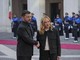 Zelensky da Meloni a Palazzo Chigi: "Sempre pronto a elezioni, mi fido di lei" Zelensky da Meloni a Palazzo Chigi: "Sempre pronto a elezioni, mi fido di lei"