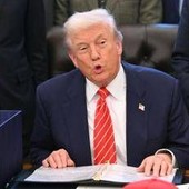 Ucraina, Trump: "Putin ha rispettato la tregua". La 'bugia' del presidente Usa Ucraina, Trump: "Putin ha rispettato la tregua". La 'bugia' del presidente Usa