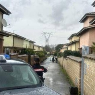 Femminicidio Anguillara, nuovi accertamenti nella villetta e su auto Carlomagno. Ancora nessuna traccia dell'arma del delitto