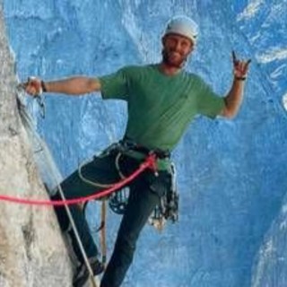 Tragedia in Sierra Nevada, morto alpinista Jake Whisenant: nel 2024 la sua scalata record su El Capitan Tragedia in Sierra Nevada, morto alpinista Jake Whisenant: nel 2024 la sua scalata record su El Capitan