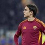 Roma, Dybala operato al ginocchio: fuori per 5 settimane