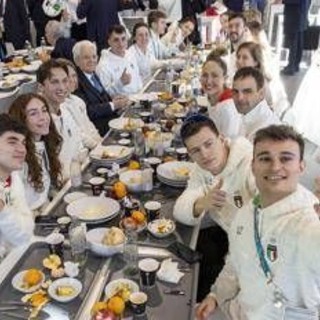 Milano Cortina: quintali di pizza e 8mila caffè, i segreti della dieta dei campioni alle Olimpiadi Milano Cortina: quintali di pizza e 8mila caffè, i segreti della dieta dei campioni alle Olimpiadi