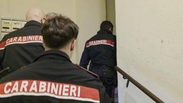 Napoli, picchia la nonna e lo annuncia sui social: arrestato Napoli, picchia la nonna e lo annuncia sui social: arrestato