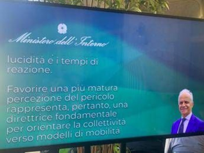 Sicurezza, Piantedosi: "Responsabilità alla guida fondamentale per tutelare vita e incolumità pubblica" Sicurezza, Piantedosi: "Responsabilità alla guida fondamentale per tutelare vita e incolumità pubblica"