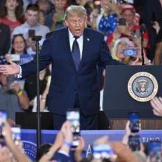 Iran-Usa, Trump vuole modificare l'accordo: le nuove condizioni sul nucleare Iran-Usa, Trump vuole modificare l'accordo: le nuove condizioni sul nucleare
