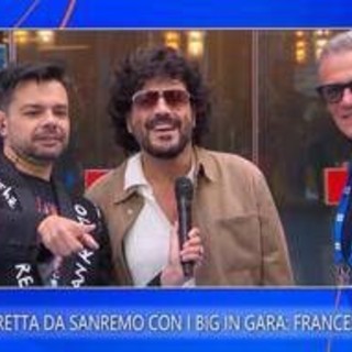 Sanremo, Renga e il siparietto con la figlia Jolanda: "Le prove? Non sono andate benissimo..." Sanremo, Renga e il siparietto con la figlia Jolanda: "Le prove? Non sono andate benissimo..."