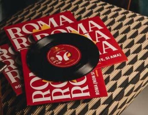 'Roma (Non si discute, si ama)', l'inno di Venditti compie 50 anni e torna in digitale 'Roma (Non si discute, si ama)', l'inno di Venditti compie 50 anni e torna in digitale