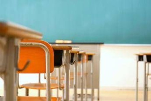 Maltempo, scuole chiuse a Genova e allerta arancione e gialla per temporali giovedì 20 ottobre: le regioni interessate Maltempo, scuole chiuse a Genova e allerta arancione e gialla per temporali giovedì 20 ottobre: le regioni interessate