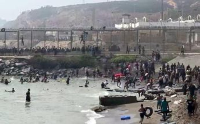 Ceuta, ex ministro Gb: "Errore Spagna con sanatoria sui migranti, Londra sostenga Italia su Schengen"
