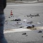 Bergamo, moto contro un camion: morto un bambino, grave il padre Bergamo, moto contro un camion: morto un bambino, grave il padre