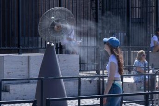 Meteo, il caldo africano non molla: rinforza l'anticiclone ma attenzione ai temporali veloci. Le previsioni Meteo, il caldo africano non molla: rinforza l'anticiclone ma attenzione ai temporali veloci. Le previsioni