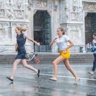 Meteo, quando finisce il caldo record 2026: temperature giù di 8 gradi e temporali in arrivo Meteo, quando finisce il caldo record 2026: temperature giù di 8 gradi e temporali in arrivo