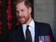 Harry presto in Inghilterra, domani incontro tra Carlo e William "per decidere l'approccio"