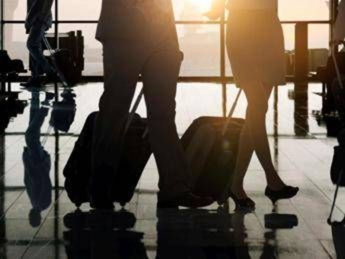 Scioperi trasporto aereo, domani voli a rischio nel lunedì nero Scioperi trasporto aereo, domani voli a rischio nel lunedì nero