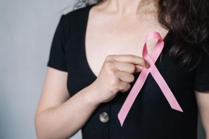Tumori, oncologi: "Con cancro al seno -35% di probabilità di gravidanza" Tumori, oncologi: "Con cancro al seno -35% di probabilità di gravidanza"
