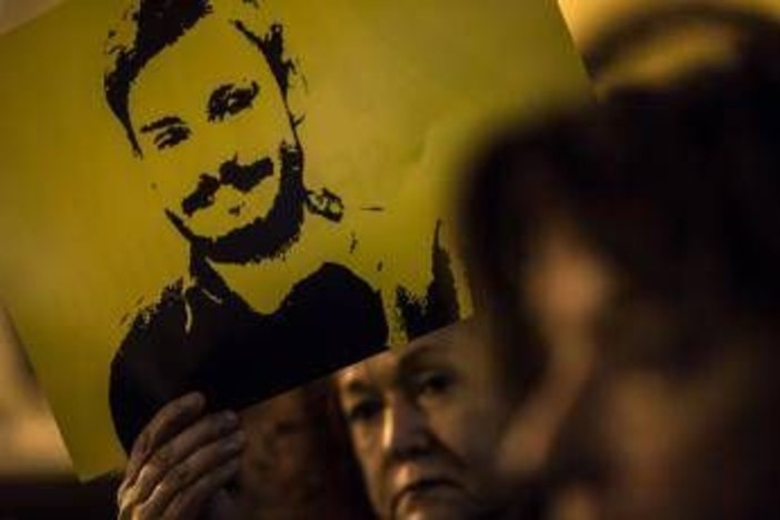 Giulio Regeni, Mattarella a 10 anni dalla scomparsa: "No compromessi su verità e giustizia" Giulio Regeni, Mattarella a 10 anni dalla scomparsa: "No compromessi su verità e giustizia"