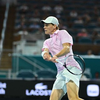 Sinner batte Michelsen e si qualifica per i quarti del Miami Open