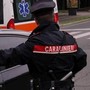 Piacenza, donna trovata morta in casa: uccisa a coltellate, si cerca il marito