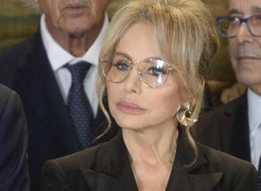 Forza Italia, Marina Berlusconi non dà linea partito e si confronta con Tajani: tesoriere Roscioli richiama campani a unità