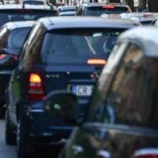 Slitta blocco diesel Euro 5, salvi per ora gli automobilisti: cosa dice la bozza del decreto Slitta blocco diesel Euro 5, salvi per ora gli automobilisti: cosa dice la bozza del decreto