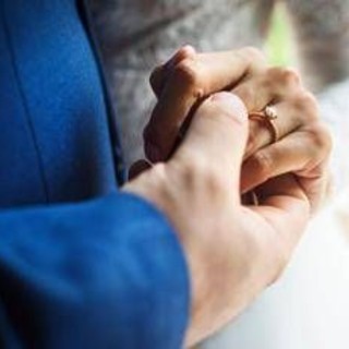Dal nipote di re Carlo a Talita Furstenberg, un'estate di matrimoni 'royal'