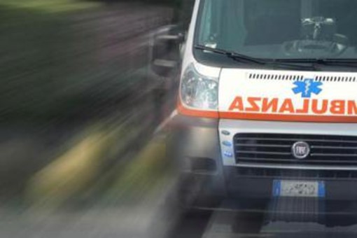 Reggio Emilia, investito da camion rifiuti mentre era in bici: morto 11enne Reggio Emilia, investito da camion rifiuti mentre era in bici: morto 11enne