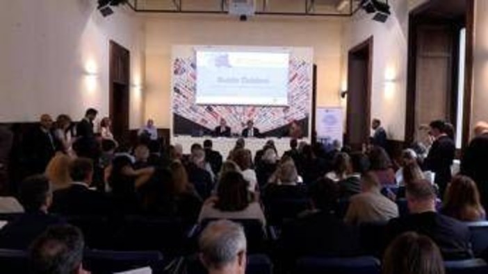 Lombardia, primo polo per attrazione investimenti esteri Lombardia, primo polo per attrazione investimenti esteri