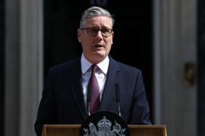 Starmer annuncia dimissioni da primo ministro e leader del Partito Laburista