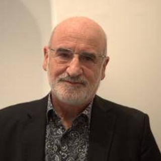 Capri celebra Aramburu con il Premio Malaparte, lo scrittore: "Letteratura antidoto alla brutalità"