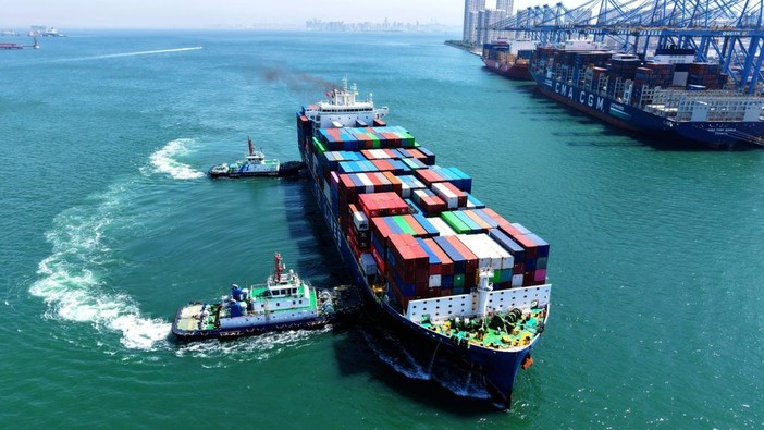 Cina, commercio estero in crescita ad aprile, +14,2% rispetto a un anno fa Cina, commercio estero in crescita ad aprile, +14,2% rispetto a un anno fa
