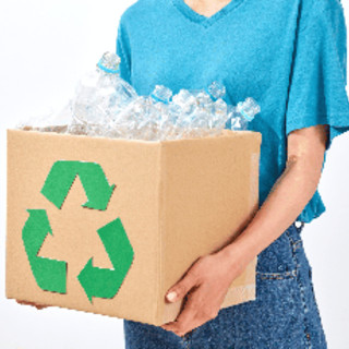 Materie prime seconde, la crisi parte dalla plastica