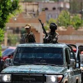 Medioriente, Camera Usa a maggioranza repubblicana chiede a Trump fine guerra in Iran. Houthi: "Abbattuto caccia saudita"