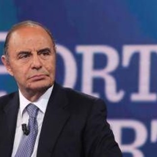 Scontro con Provenzano a Porta a Porta, Vespa: "Da lui più grave delle offese" Scontro con Provenzano a Porta a Porta, Vespa: "Da lui più grave delle offese"