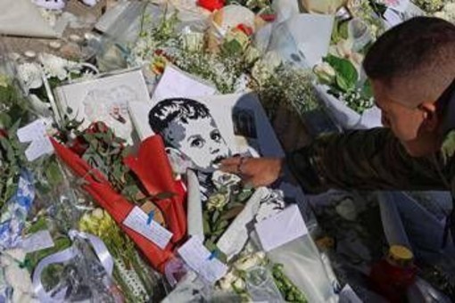 Bimbo trapiantato a Napoli, c'è un settimo indagato Bimbo trapiantato a Napoli, c'è un settimo indagato