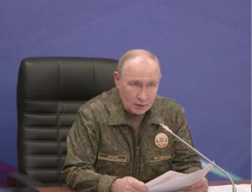 Ucraina, Putin vuole tutto il Donbass: "Russia ha compiuto passo decisivo" Ucraina, Putin vuole tutto il Donbass: "Russia ha compiuto passo decisivo"