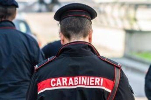 Pianificava una strage a scuola, arrestato 17enne pescarese: a casa manuali per costruire armi