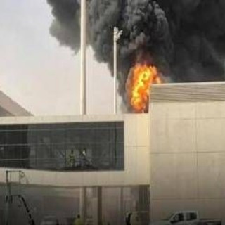 Arabia Saudita, nuovo attacco degli Houthi all’aeroporto di Riad: un morto e 11 feriti Arabia Saudita, nuovo attacco degli Houthi all’aeroporto di Riad: un morto e 11 feriti