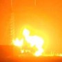 Il razzo di Blue Origin esplode durante il test sulla piattaforma di lancio, Bezos: "Personale al sicuro" Il razzo di Blue Origin esplode durante il test sulla piattaforma di lancio, Bezos: "Personale al sicuro"