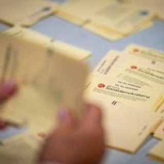 Elezioni in Svezia, centrosinistra avanti: sfida all'ultimo voto
