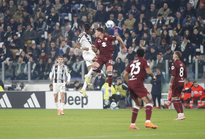 Il derby della Mole lo vincono le difese, Juventus-Torino 0-0 Il derby della Mole lo vincono le difese, Juventus-Torino 0-0